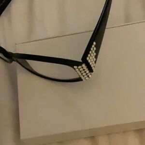 JIMMY CRYSTAL 1.5 readers white Swarovski crystals on sides. Black 
No scratches